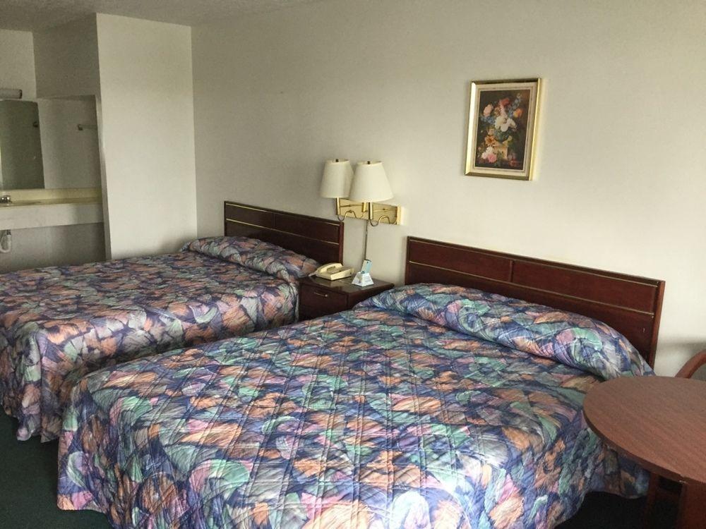 Rodeway Inn Dickson Ngoại thất bức ảnh